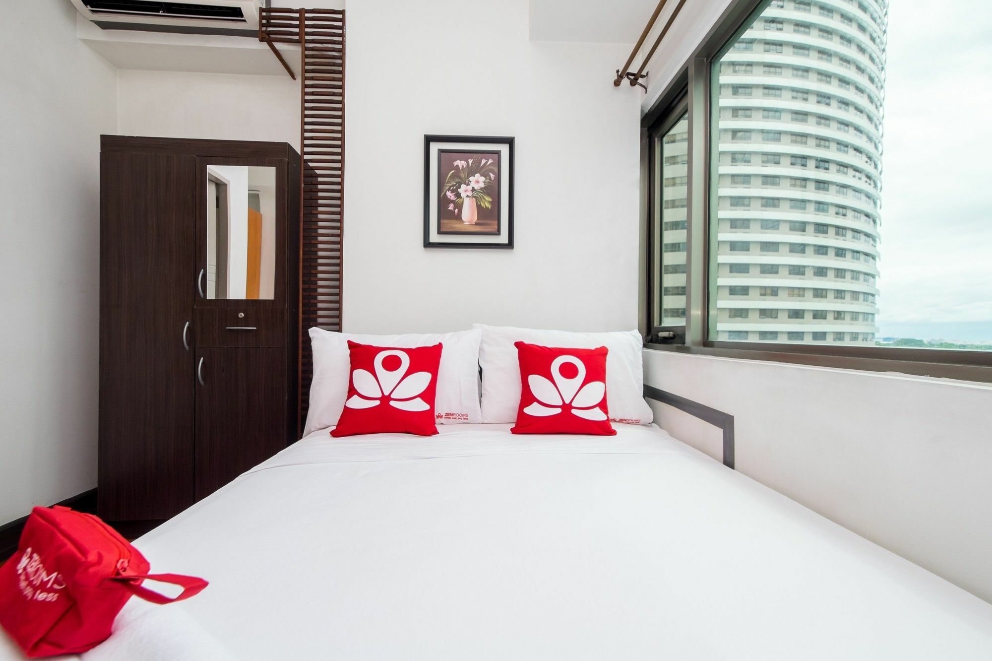 Zen Home Forbeswood Parklane Bgc Taguig Extérieur photo
