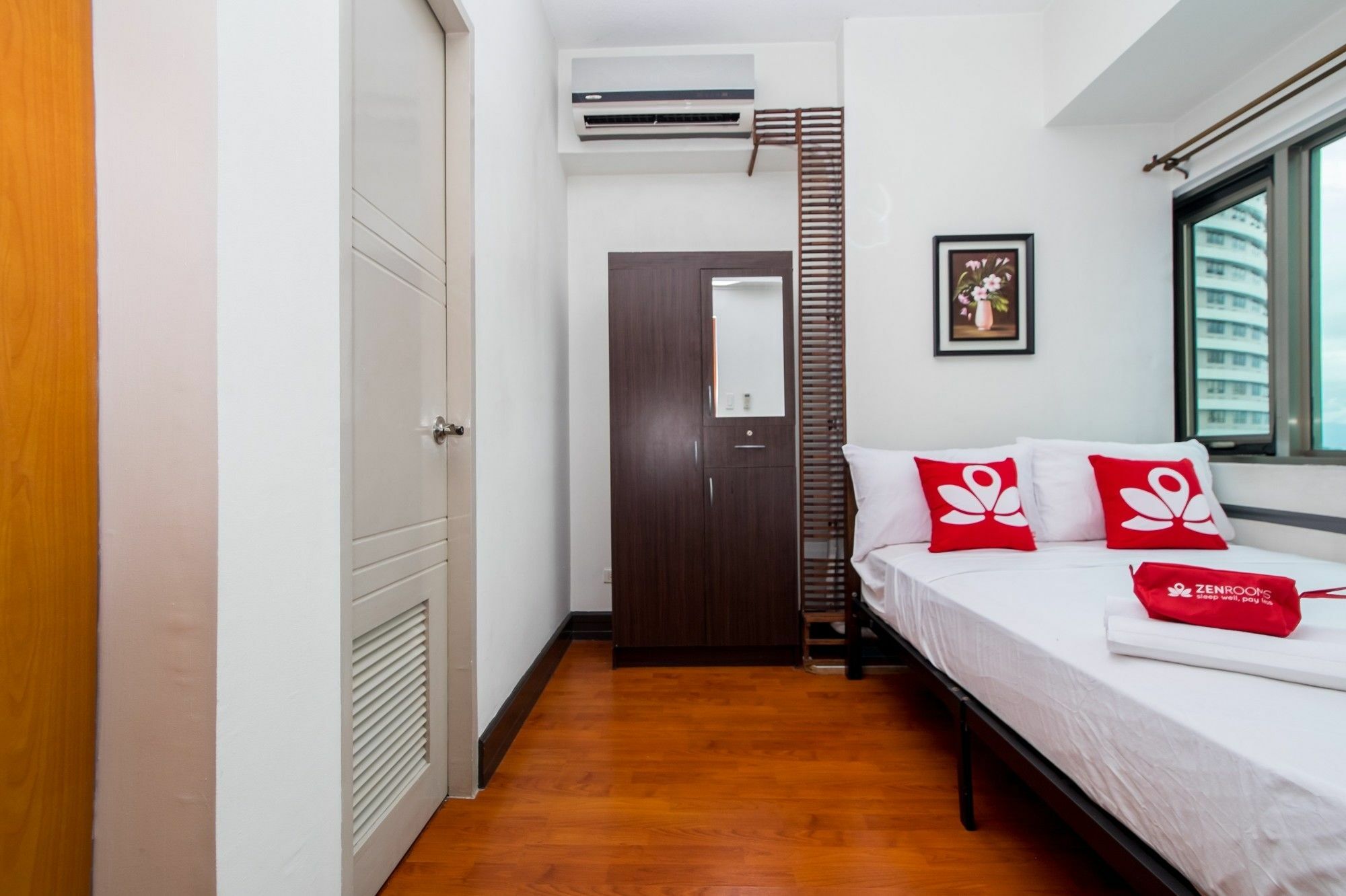 Zen Home Forbeswood Parklane Bgc Taguig Extérieur photo