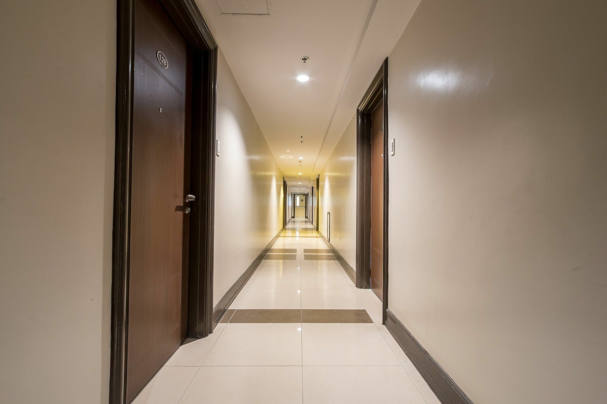 Zen Home Forbeswood Parklane Bgc Taguig Extérieur photo